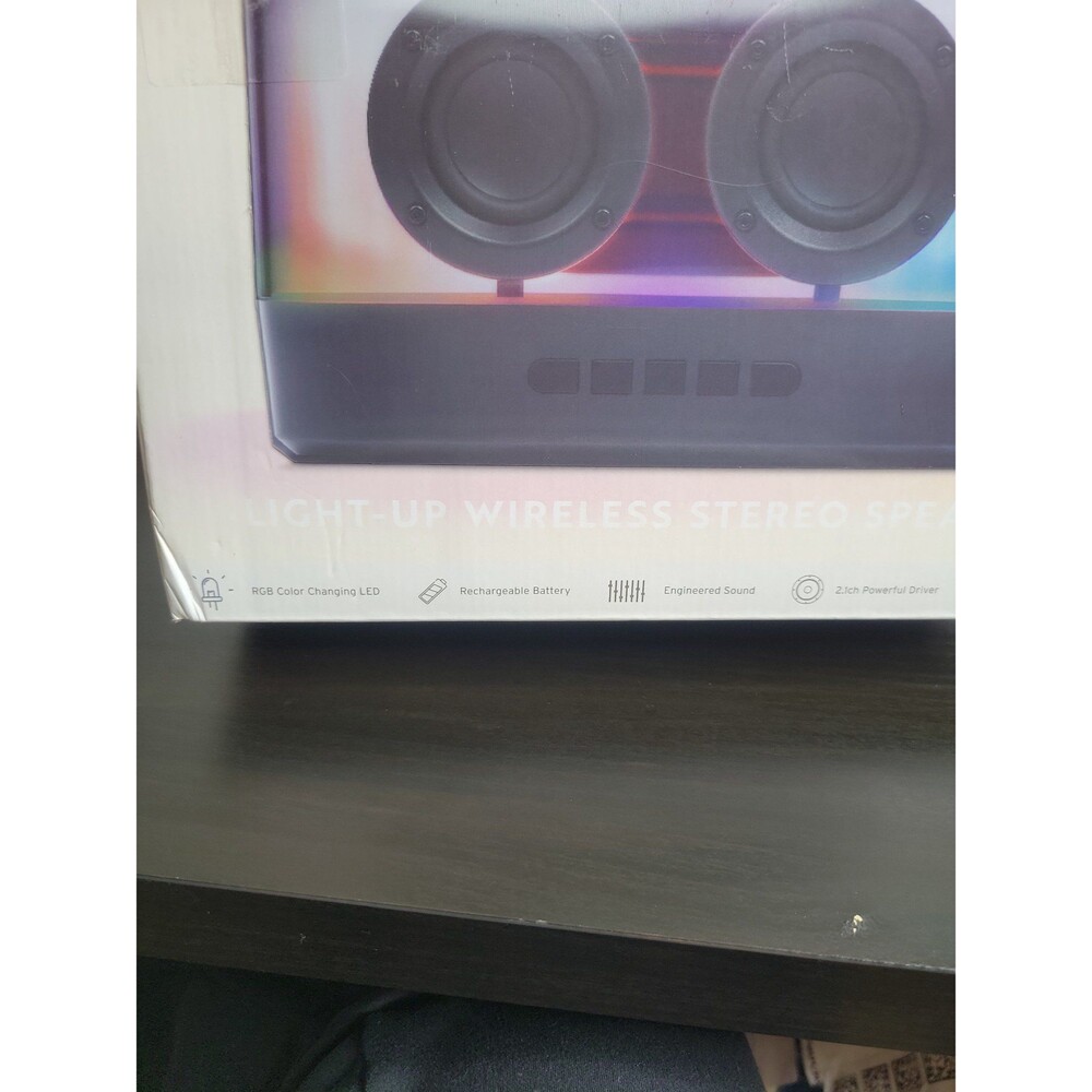 Borealis light up bluetooth wireless stereo speaker - Picture 7 of 7